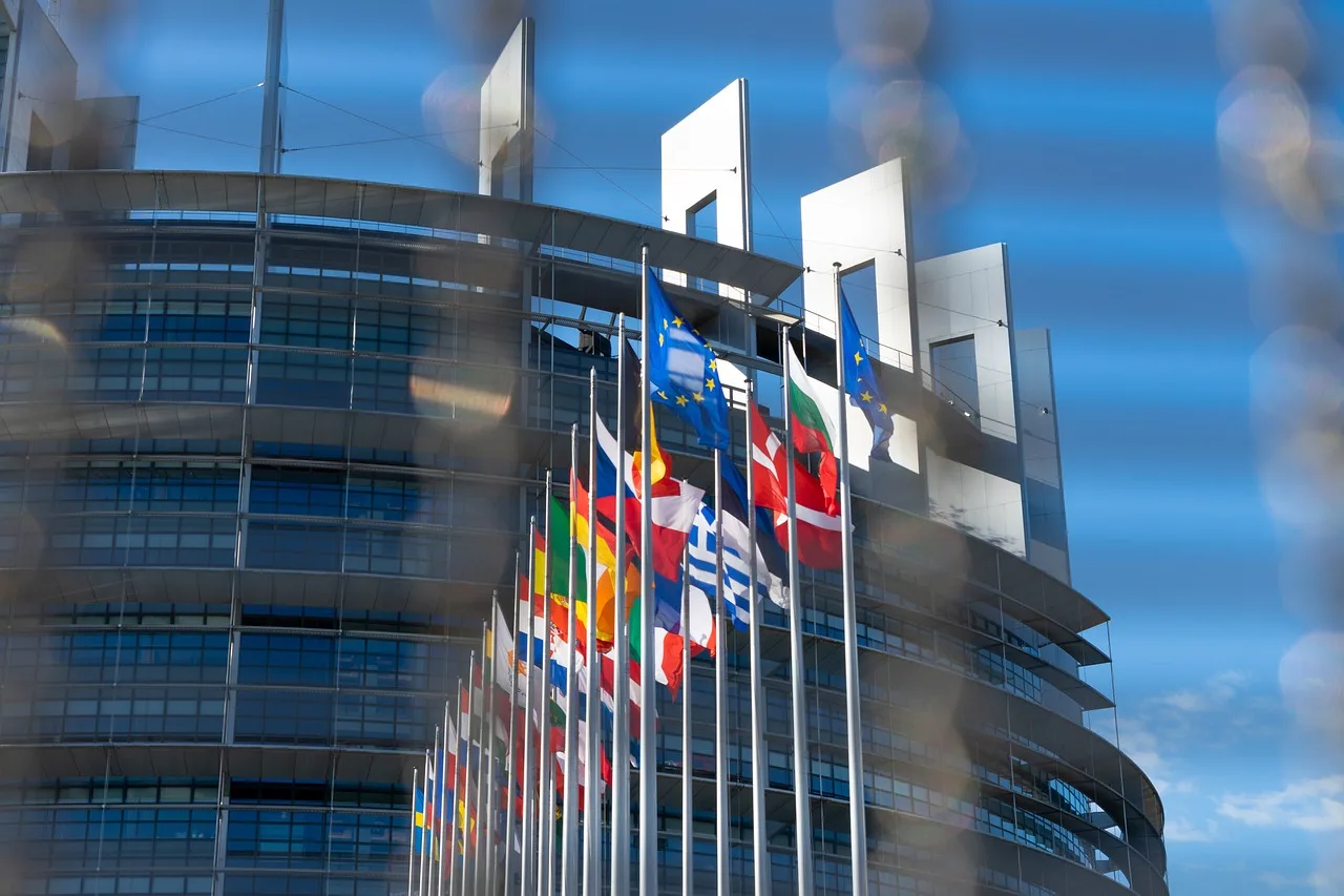 europe-palace-5414751_1280 europa ley de influencers